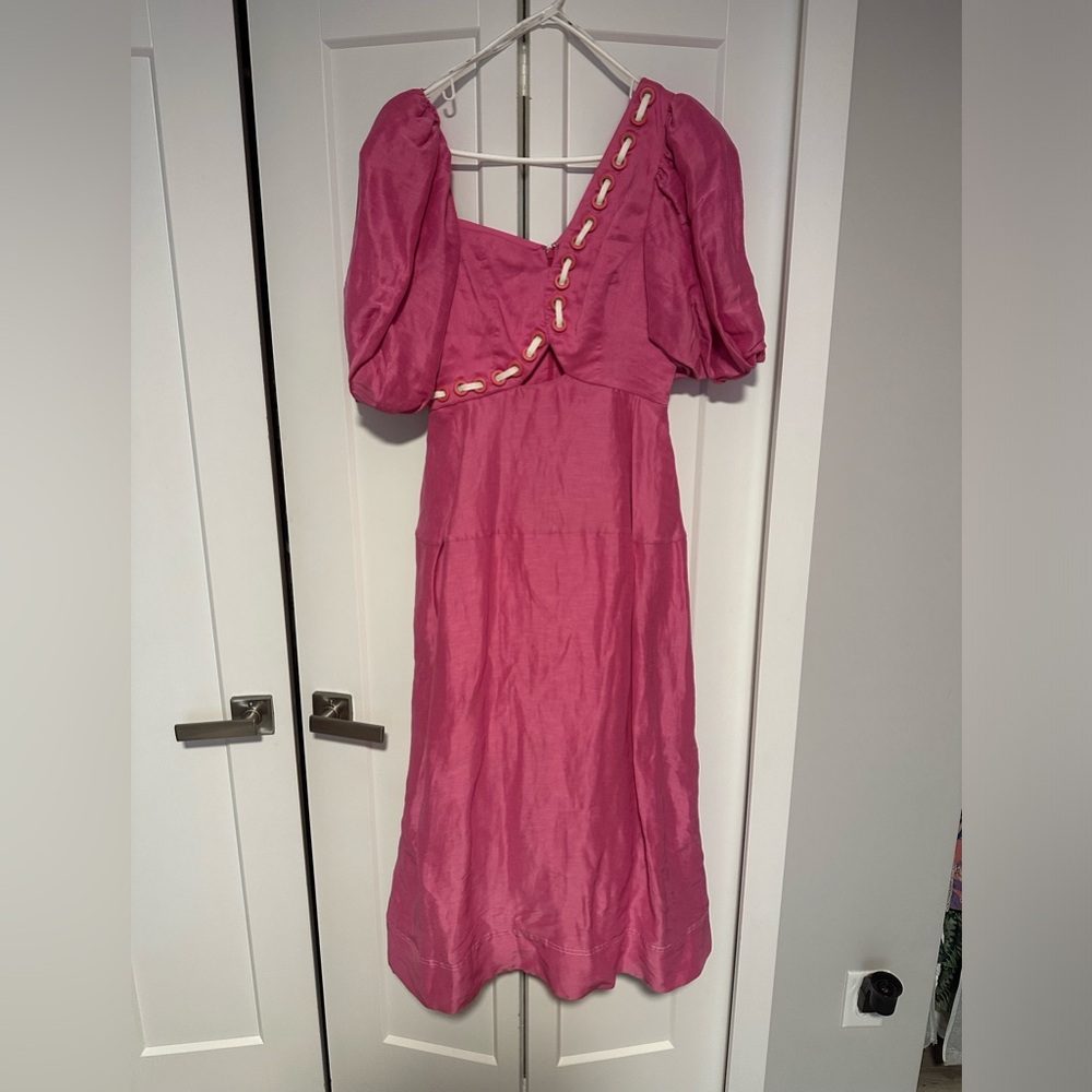 Elegant Pink Dress with Button Detail